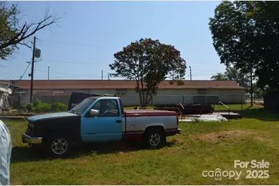 132 Austin Drive, Charlotte, NC 28213 - Photo 12