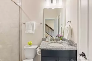 5018 Harrowsmith Ln, Charlotte, NC 28204 - Photo 12