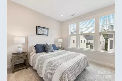 5018 Harrowsmith Lane, Charlotte, NC 28204 - Photo 38