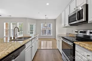 3224 Margellina Drive, Charlotte, NC 28210 - Photo 4