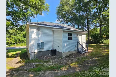 31 Poplar Street, Great Falls, SC 29055 - Photo 16