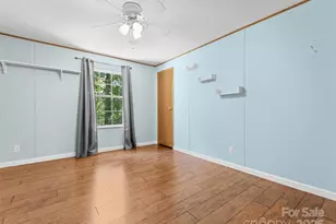 946 Turkey Pen Gap Rd, Horse Shoe, NC 28742 - Photo 20