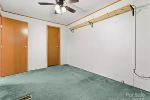 946 Turkey Pen Gap Rd, Horse Shoe, NC 28742 - Photo 16