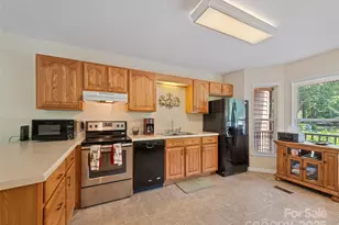 151 Country Club Dr, Whittier, NC 28789 - Photo 20