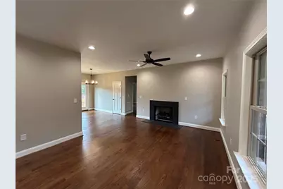 1031 Long Drive, Newton, NC 28658 - Photo 2