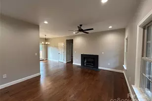 1031 Long Dr, Newton, NC 28658 - Photo 2