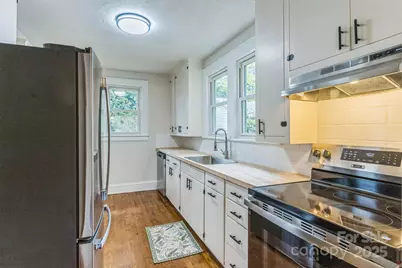 1421 12th Street Drive NW, Hickory, NC 28601 - Photo 14