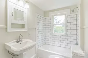 1421 12th St Dr NW, Hickory, NC 28601 - Photo 22