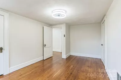 1421 12th Street Drive NW, Hickory, NC 28601 - Photo 28