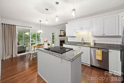 701 Salisbury Road, Hendersonville, NC 28792 - Photo 18