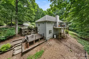 701 Salisbury Rd, Hendersonville, NC 28792 - Photo 1