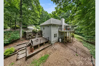 701 Salisbury Road, Hendersonville, NC 28792 - Photo 2