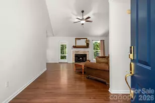 701 Salisbury Rd, Hendersonville, NC 28792 - Photo 10