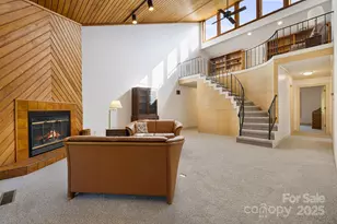 25 Westridge Ct, Hendersonville, NC 28791 - Photo 2