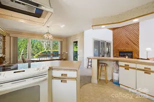 25 Westridge Ct, Hendersonville, NC 28791 - Photo 12