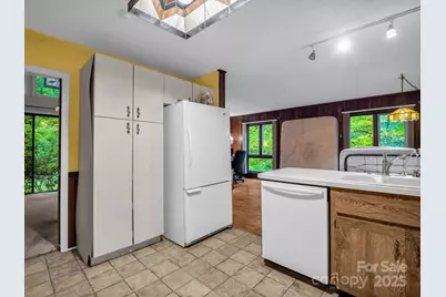 421 Chickadee Lane, Brevard, NC 28712 - Photo 12