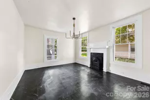 522 Alexander St, Statesville, NC 28677 - Photo 6