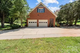 8857 Dartmoor Pl, Mint Hill, NC 28227 - Photo 2