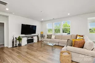 3304 Cheyney Park Dr, Charlotte, NC 28269 - Photo 14