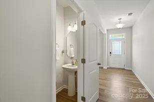 3304 Cheyney Park Dr, Charlotte, NC 28269 - Photo 10