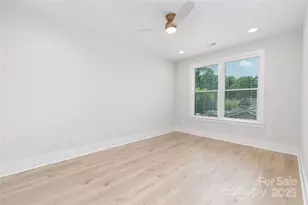 4114 Mantle Ct, Charlotte, NC 28205 - Photo 32