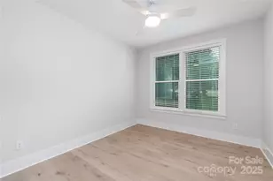 4114 Mantle Ct, Charlotte, NC 28205 - Photo 16