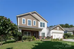 13516 Mallard Lake Rd, Charlotte, NC 28262 - Photo 2