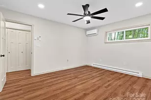 1065 Oak Rdg Ln, Mars Hill, NC 28754 - Photo 18