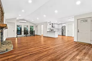 1065 Oak Rdg Ln, Mars Hill, NC 28754 - Photo 10