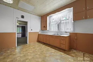 235 Florence St, Rock Hill, SC 29730 - Photo 6