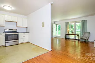 51 Bell Rd, Asheville, NC 28805 - Photo 12