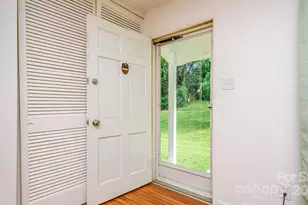 51 Bell Rd, Asheville, NC 28805 - Photo 6