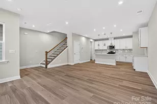 489 Nash St, Fort Mill, SC 29715 - Photo 4