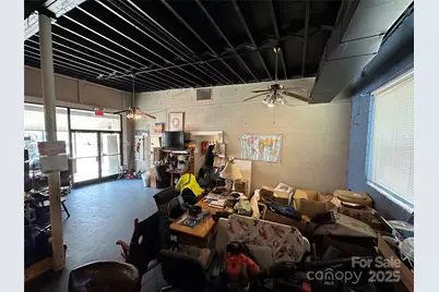 410 E Fleming Drive, Morganton, NC 28655 - Photo 8