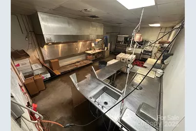 410 E Fleming Drive, Morganton, NC 28655 - Photo 4