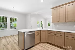 4113 Rutgers Ave, Charlotte, NC 28206 - Photo 2