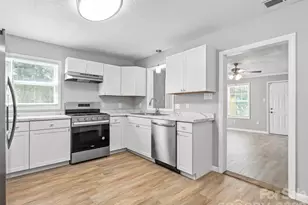 1021 Chandler Dr, Rock Hill, SC 29732 - Photo 4