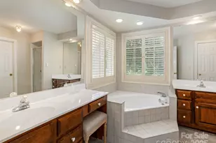 4 Silverstone Dr, Asheville, NC 28805 - Photo 30