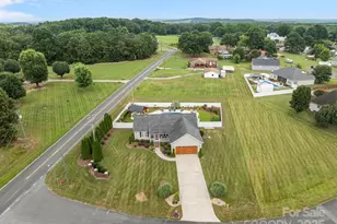 1974 Redwood Dr, Oakboro, NC 28129 - Photo 8