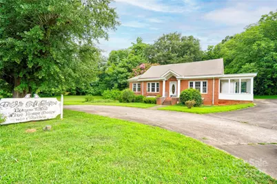 1407 E Marion Street, Shelby, NC 28150 - Photo 1