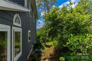 5 Koenig Wy, Asheville, NC 28804 - Photo 8