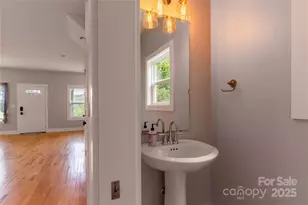 5 Koenig Wy, Asheville, NC 28804 - Photo 14