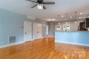 5 Koenig Wy, Asheville, NC 28804 - Photo 10