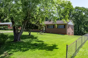 204 Whitley Rd, Morganton, NC 28655 - Photo 2