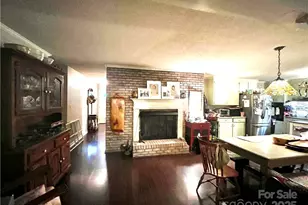 5419 Stevens Mill Rd, Matthews, NC 28104 - Photo 2