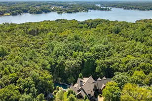 9208 Flying Eagle Ln, Charlotte, NC 28278 - Photo 2