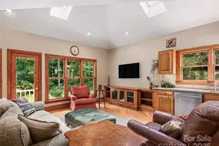 599 Red Fox Ln, Flat Rock, NC 28731 - Photo 20