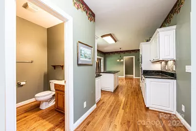 1006 Turnberry Street NE, Lenoir, NC 28645 - Photo 10