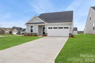 955 Exeter Dr, Sherrills Ford, NC 28673 - Photo 2