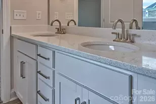 955 Exeter Dr, Sherrills Ford, NC 28673 - Photo 4